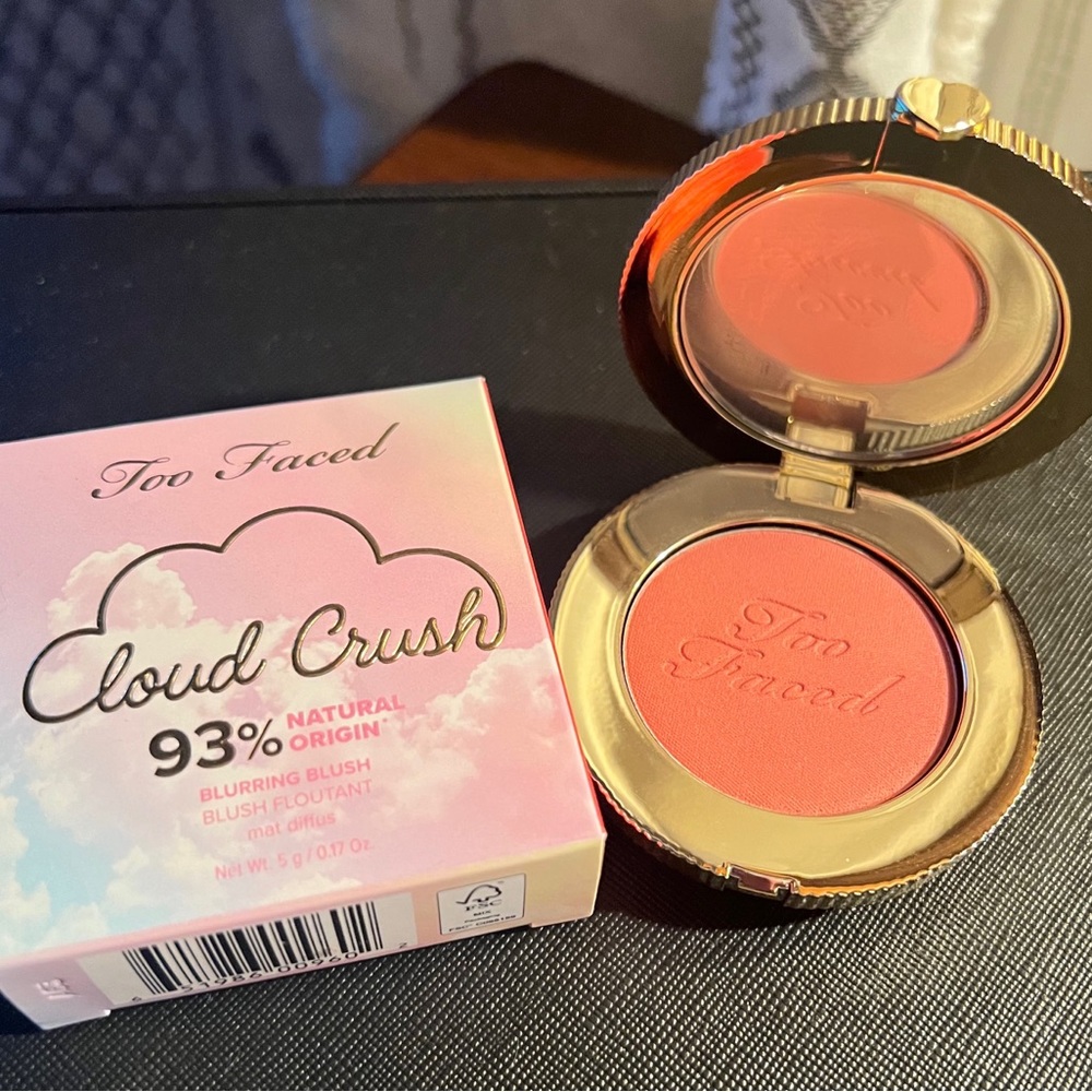 NIB TOO FACED CLOUD CRUSH BLURRING BLUSH.. tequila sunset